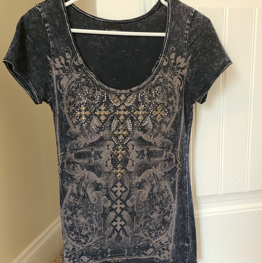 Distressed black T